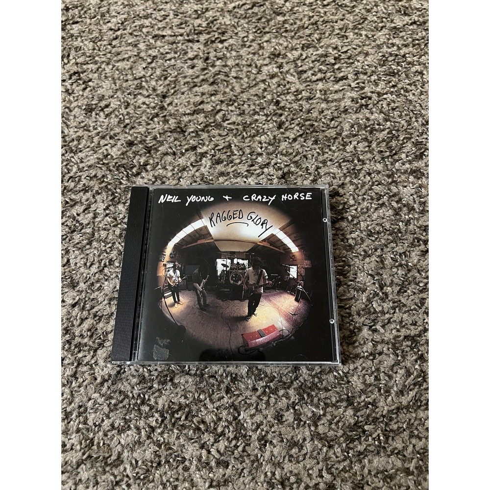 Neil Young and Crazy Horse : Ragged Glory CD (1990)‎